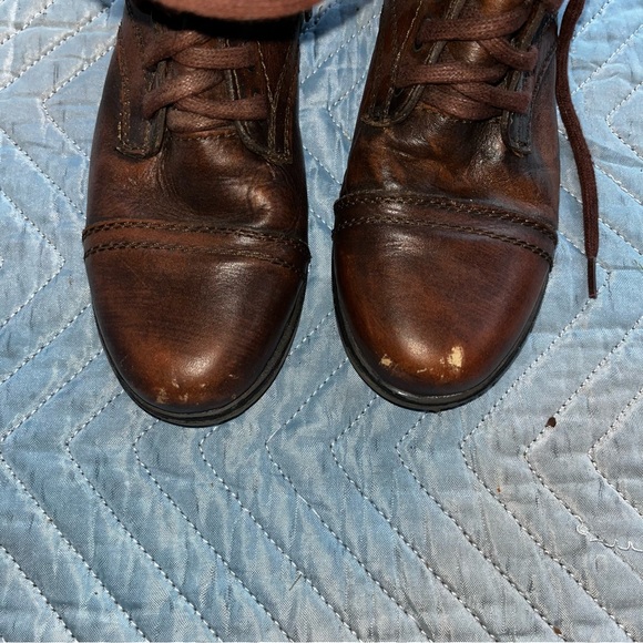 Steve Madden brown combat boots size 6.5 - Picture 3 of 4